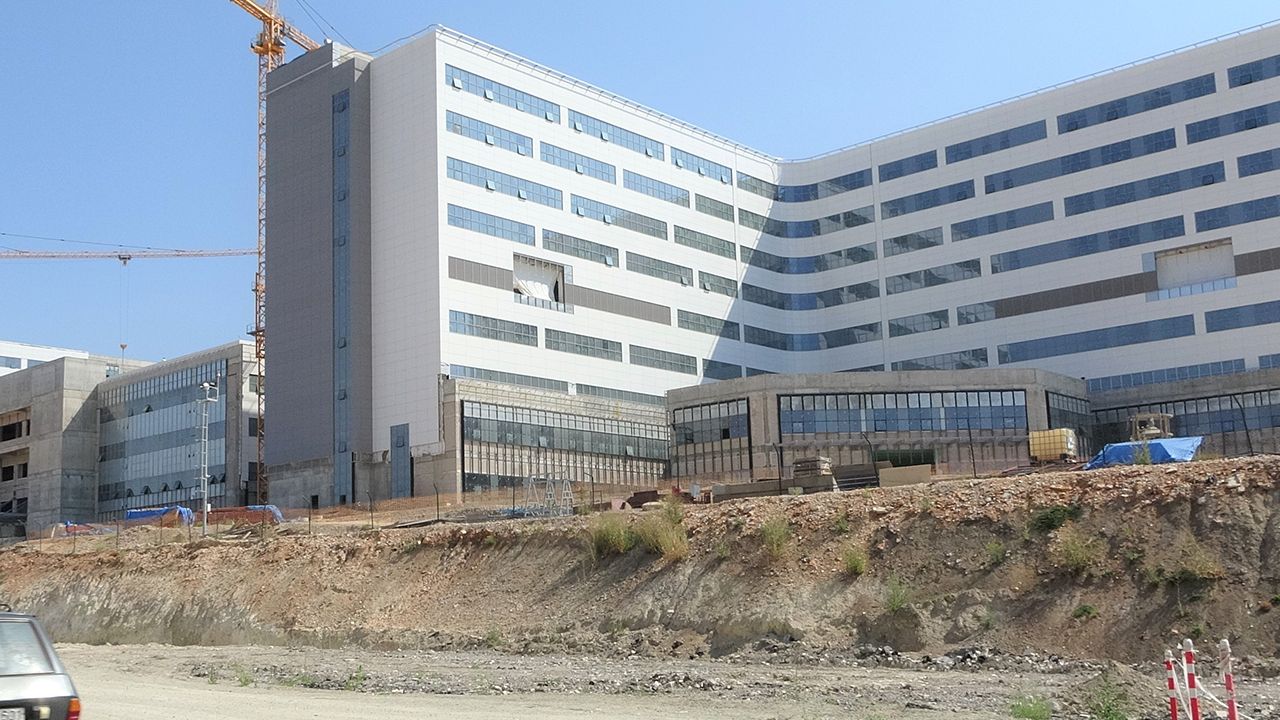 Kütahyalılar Şehir Hastanesi inşaatının tamamlanmasını bekliyor