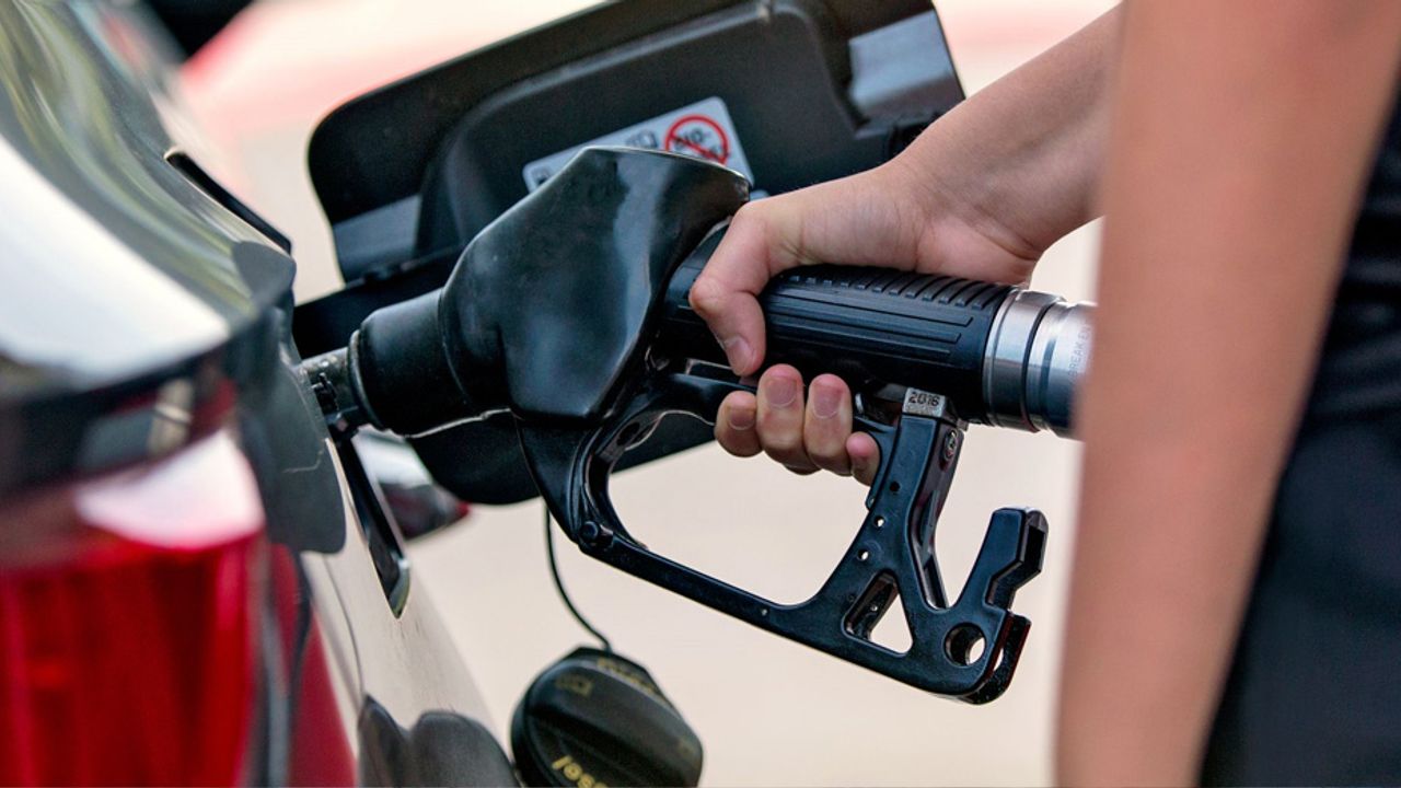 Petrol fiyatlarındaki artış benzin ve motorin fiyatlarına da yansıyor!