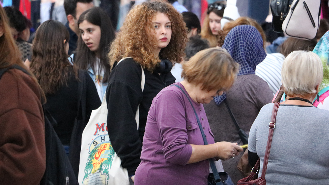 Bulgarlar alışveriş için Edirne’ye akın ediyor