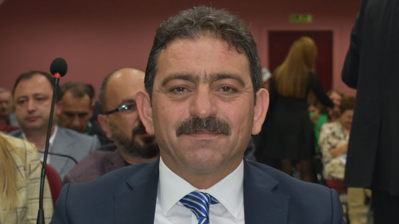 Murat Özcan: "Türk Milletini tanımlayacak en net kelime bağımsızlıktır"