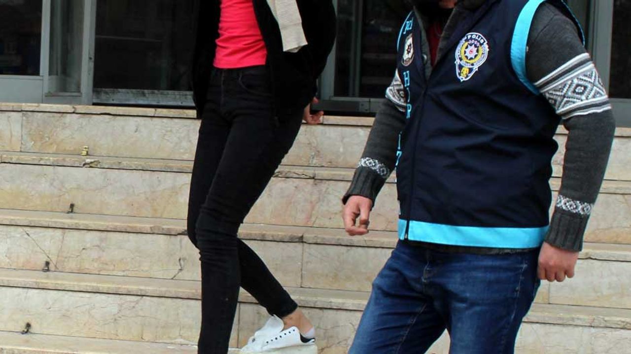 Eskişehir'de 5 ayrı evden hırsızlık yapan kadınlar yakalandı!