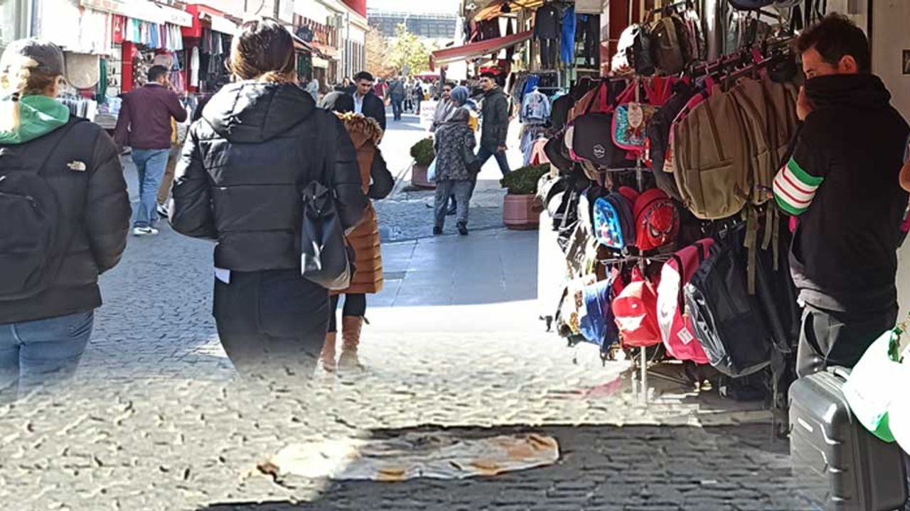 Hamamyolu esnafları şikayetçi: "Eskişehir Büyükşehir Belediyesi bizimle ilgilenmedi"