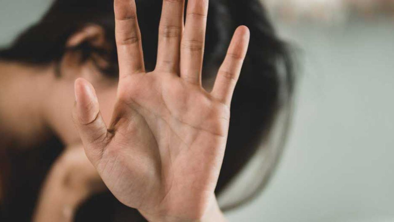 Genç kıza cinsel taciz dehşeti: Ellerini bağlamış!