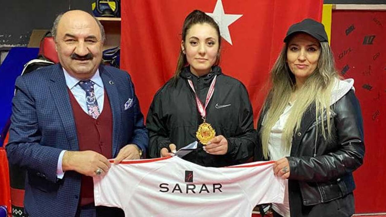 Eskişehirli sporcu Lütfiye Özdağ Türkiye Şampiyonu oldu