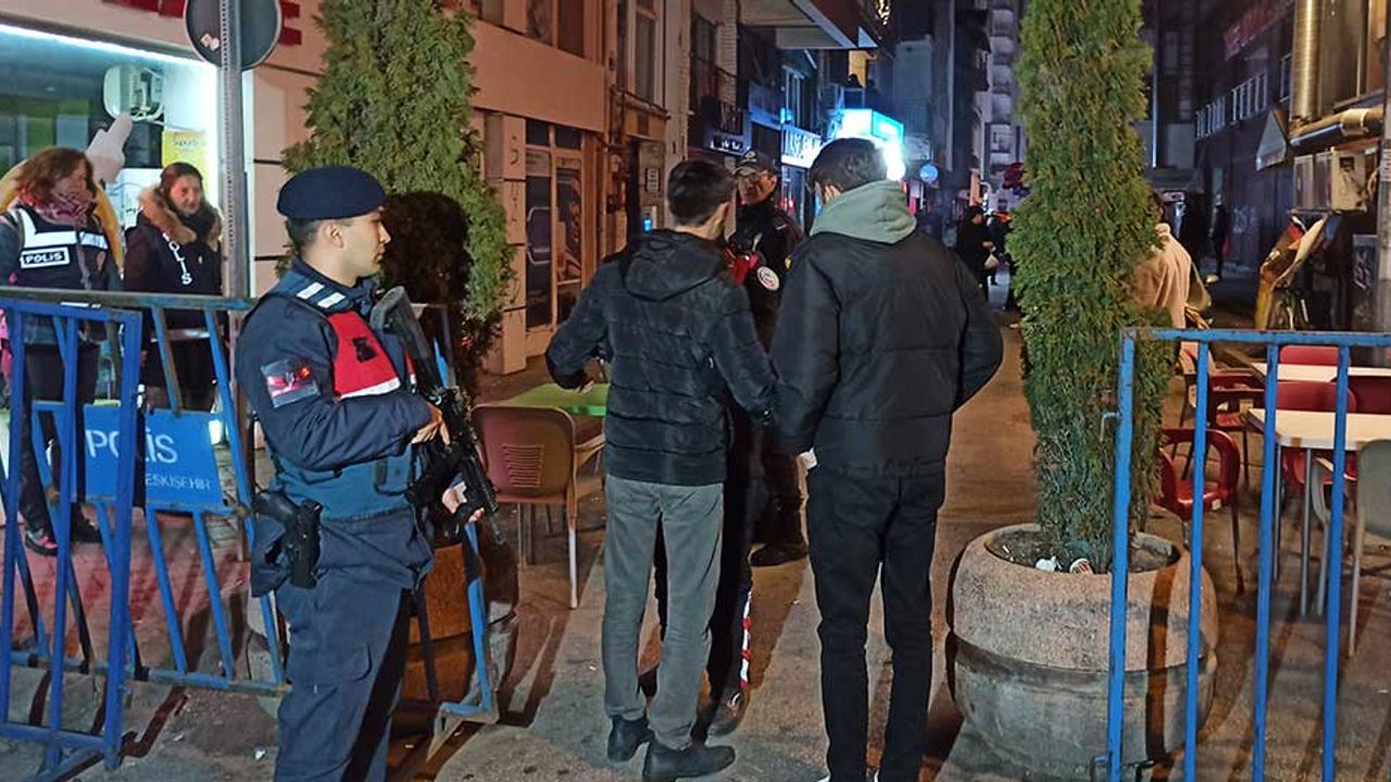Eskişehir polisi ve jandarmasından yılbaşı denetimi
