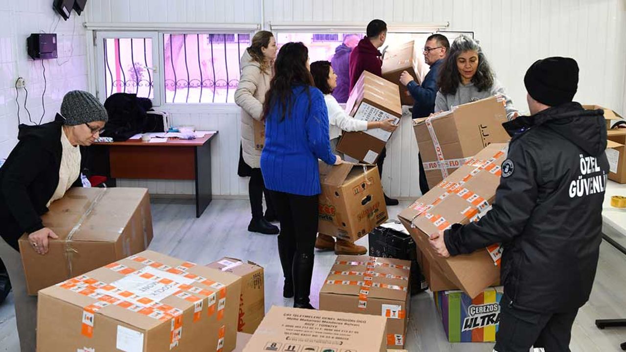 Eskişehir'den yola çıkarak deprem bölgesine yardım ulaştırdılar