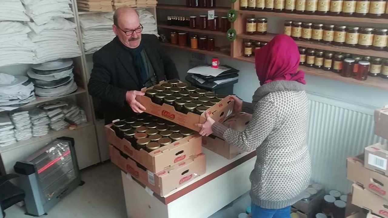 Eskişehir'den deprem bölgesine bal gönderiyorlar!