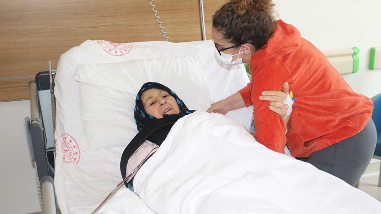 20'ye yakın depremzede Eskişehir'de tedavi görüyor