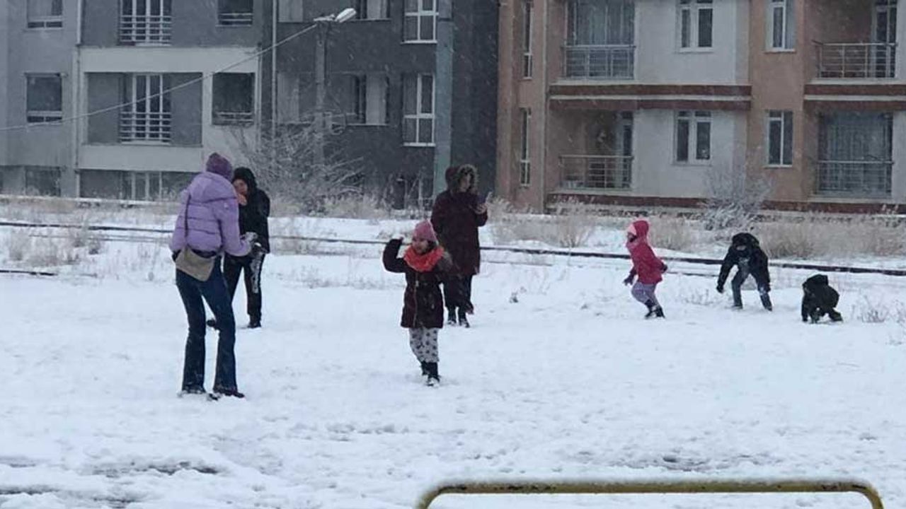 Eskişehir'de bir ilçede daha okullar tatil edildi
