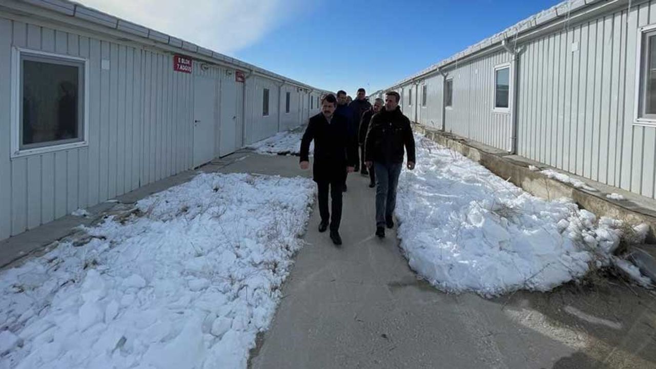 Eskişehir'den deprem bölgesine 450 yataklı prefabrik bina gönderiyorlar