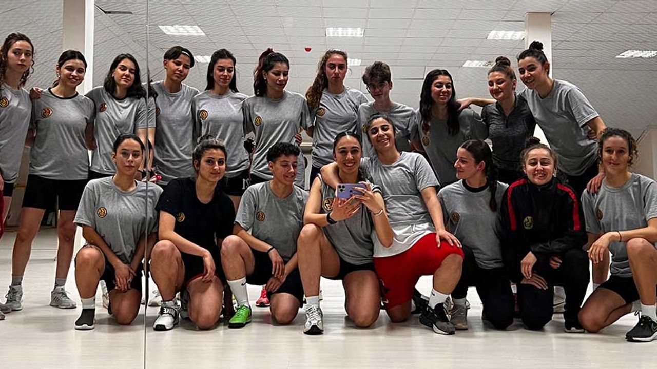 Eskişehirspor Kadın Futbol Takımı'nı zorlu maçlar bekliyor!
