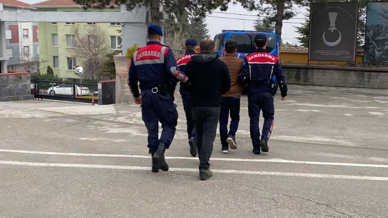 Eskişehir'de vurgun yaptılar; Ankara'da yakalandılar!
