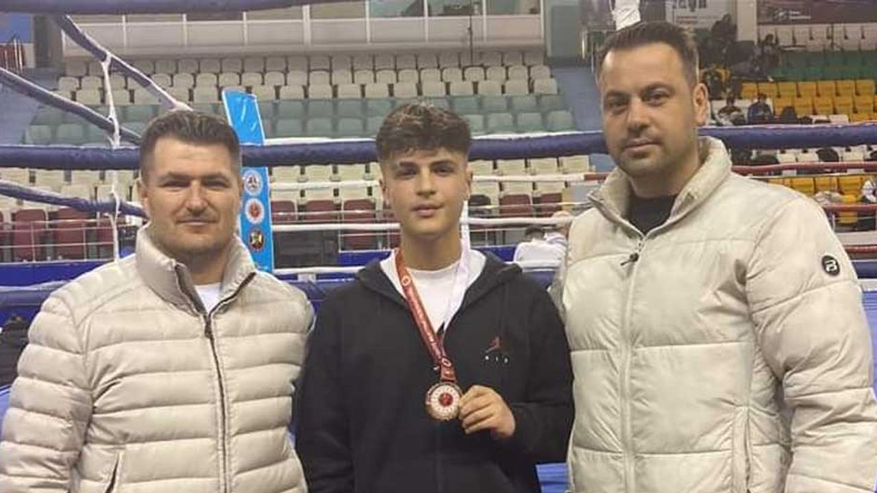 Eskişehirli genç sporcu Kerem Küçüközcan Türkiye üçüncüsü oldu