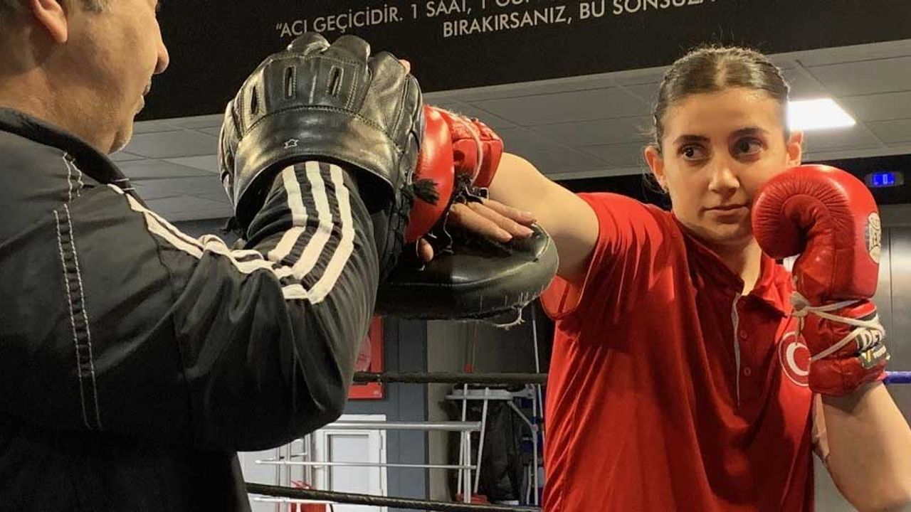 Eskişehirli genç boksör Rabia Yüceer gözünü Olimpiyat şampiyonluğuna dikti!