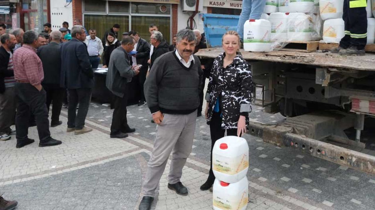Eskişehir'de yaşayan çiftçilere sıvı gübre hibe edildi!