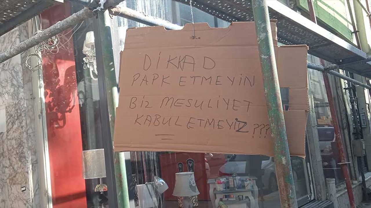 Eskişehir'de iskele demirlerinde asılı uyarı yazısı dikkat çekiyor!