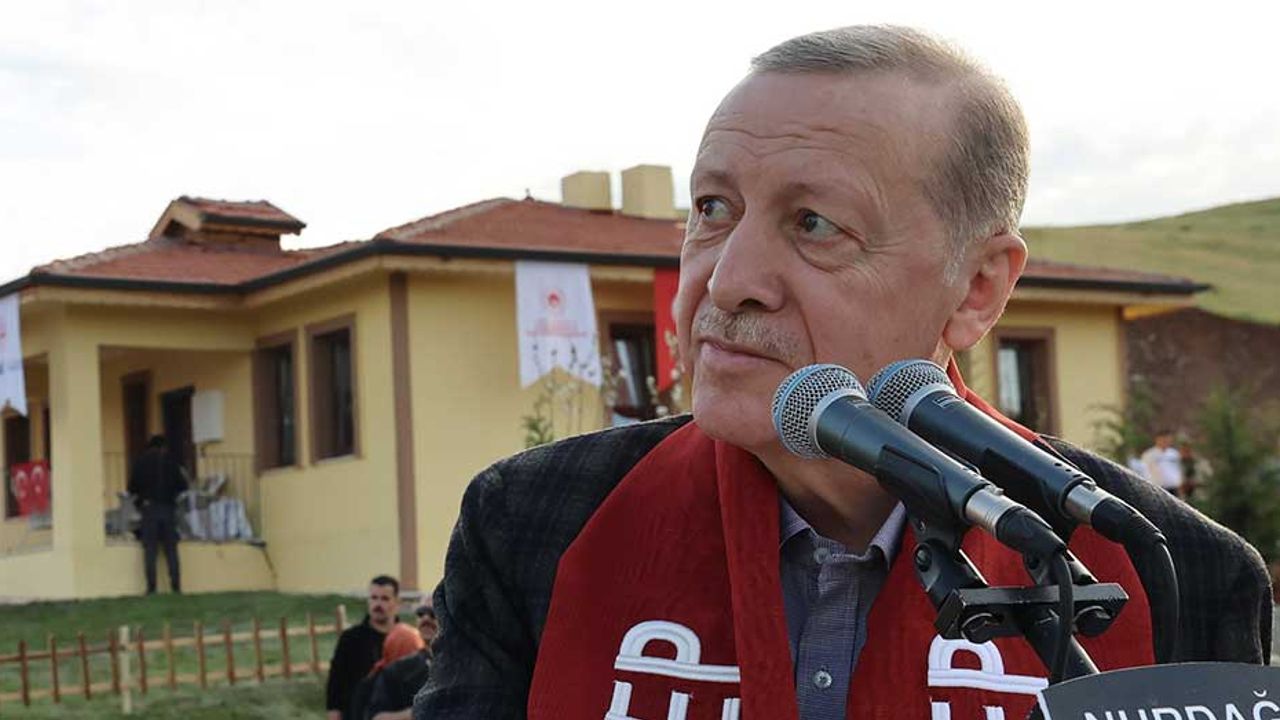 Cumhurbaşkanı Erdoğan: "14 Mayıs LGBT'cilere ders verme günü olacaktır"