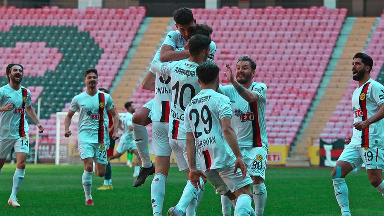 Eskişehirspor Yeni Mersin İdman Yurdu'nu devirdi!