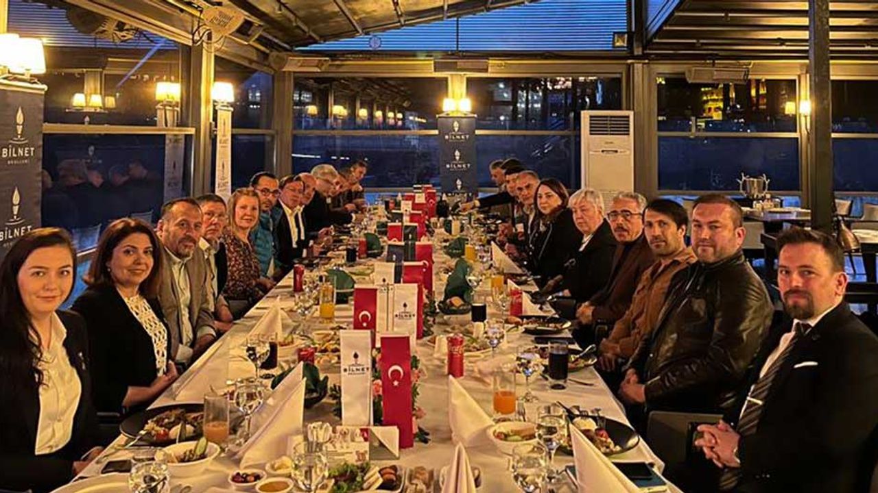 Eğitim camiası Eskişehir Bilnet Okullarının iftar yemeğinde buluştu