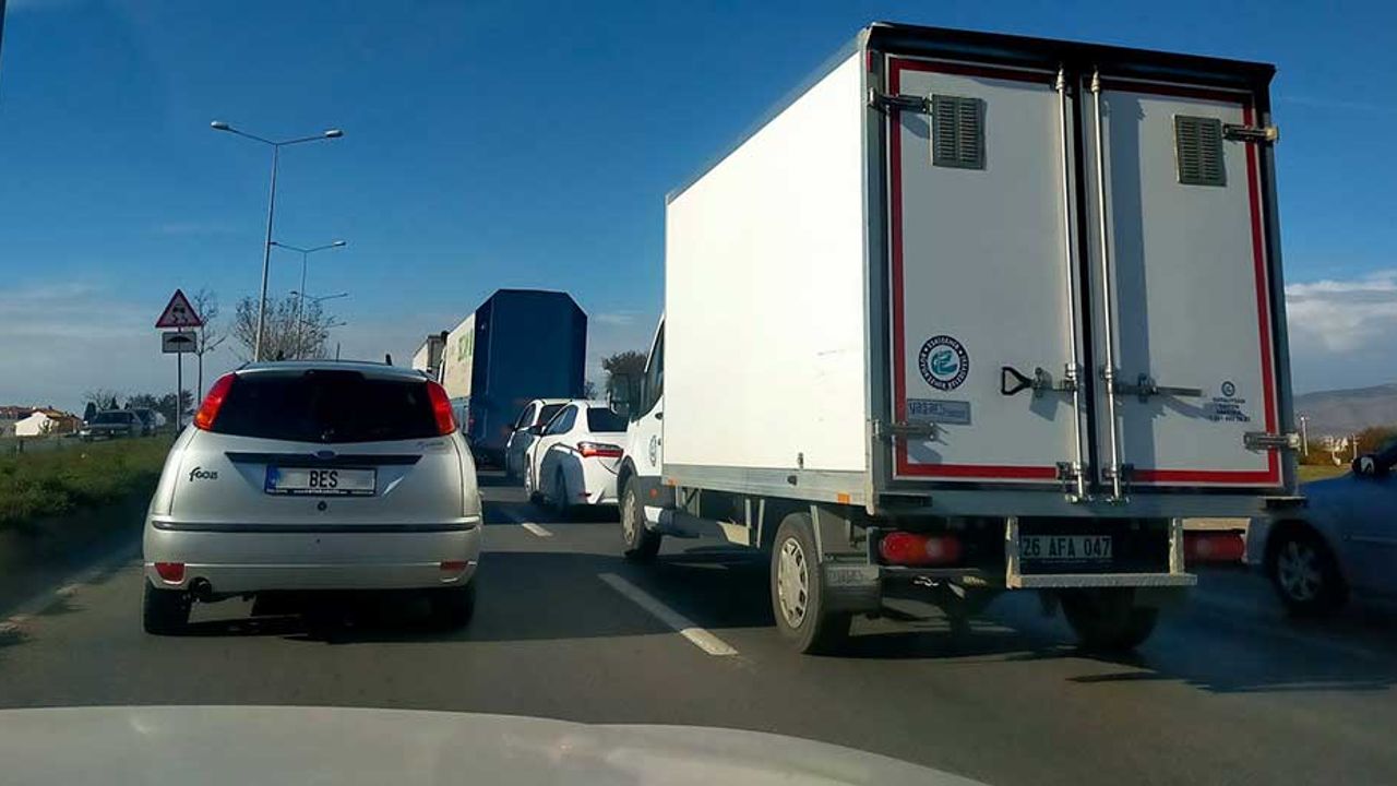 Orhan Durmuş: "Eskişehir Büyükşehir Belediyesi trafik sorununa çözüm üretmeli"