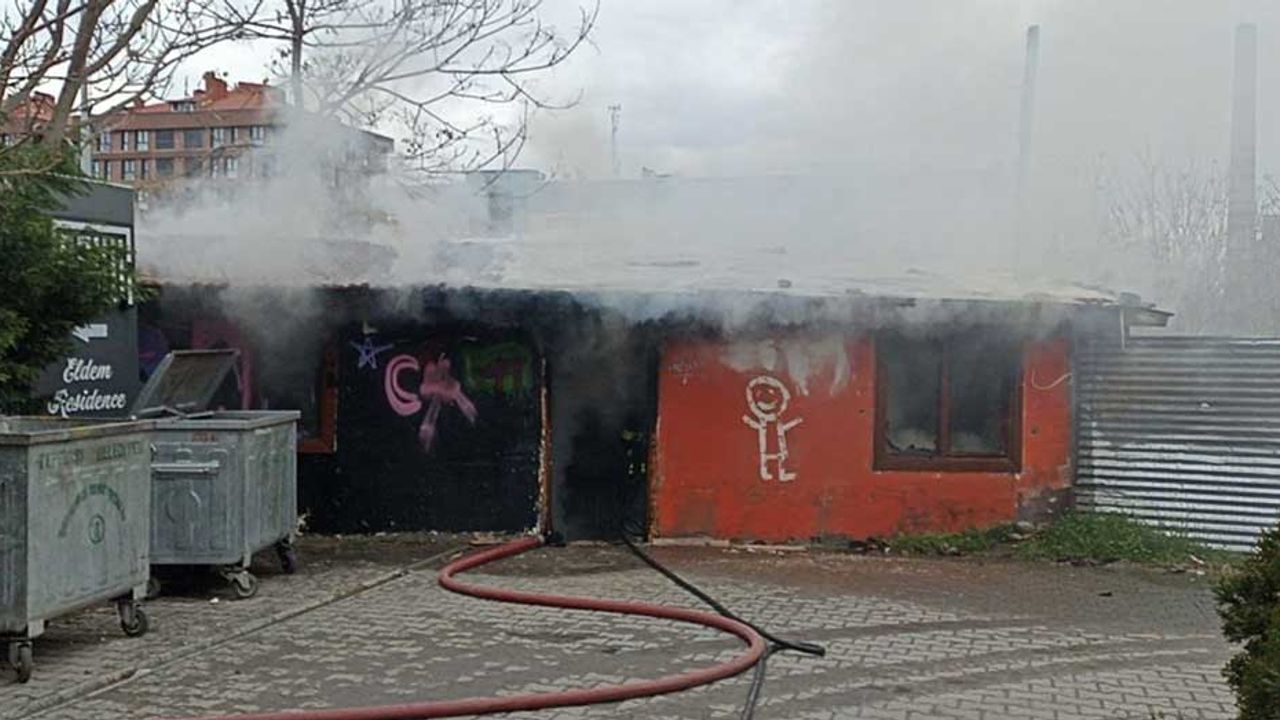 Eskişehir'de bir ev alev alev yandı!
