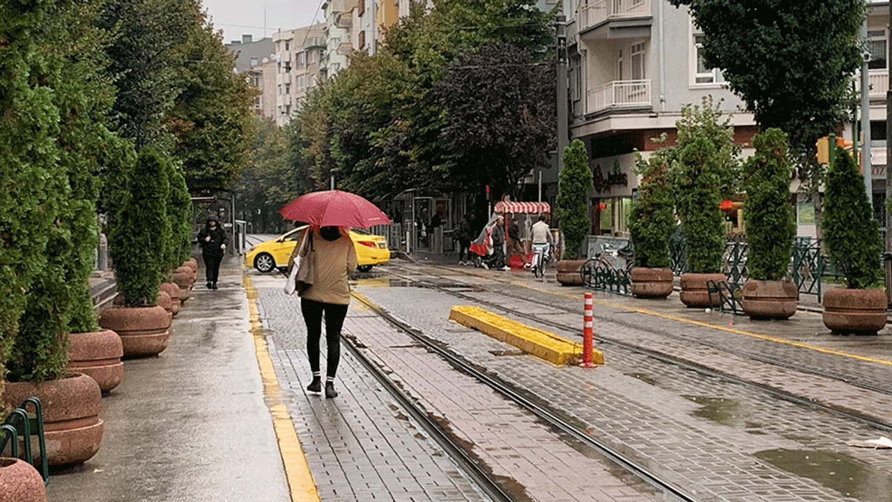 Eskişehir'de sağanak yağışlar bir süre daha devam edecek!