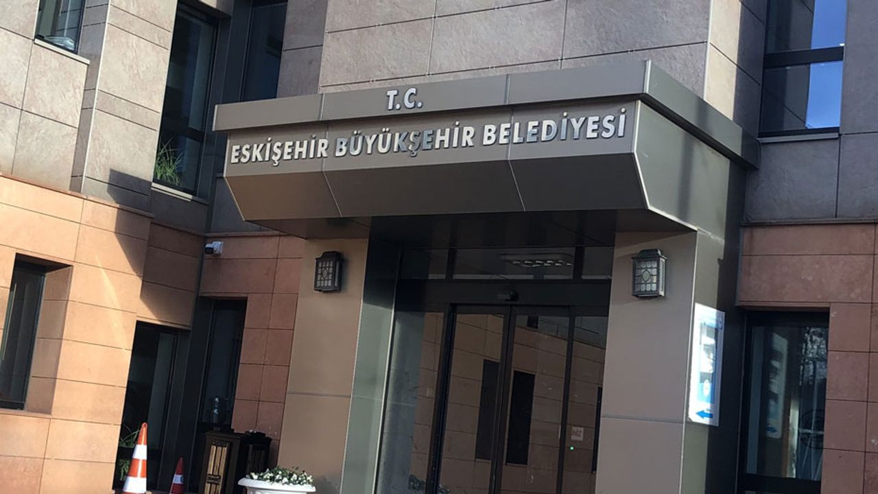 Eskişehir Büyükşehir Belediyesi en az lise mezunu personeller alacak!