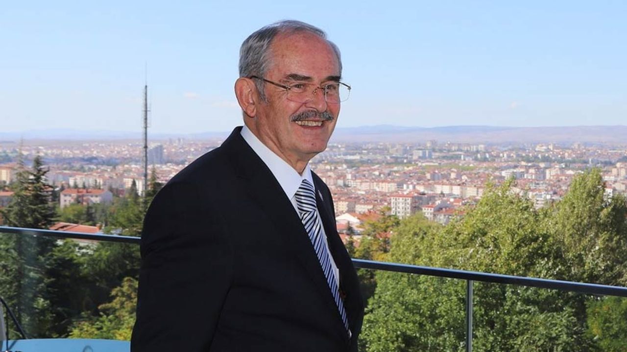 Yılmaz Büyükerşen en başarılı Büyükşehir Belediye başkanı seçildi!