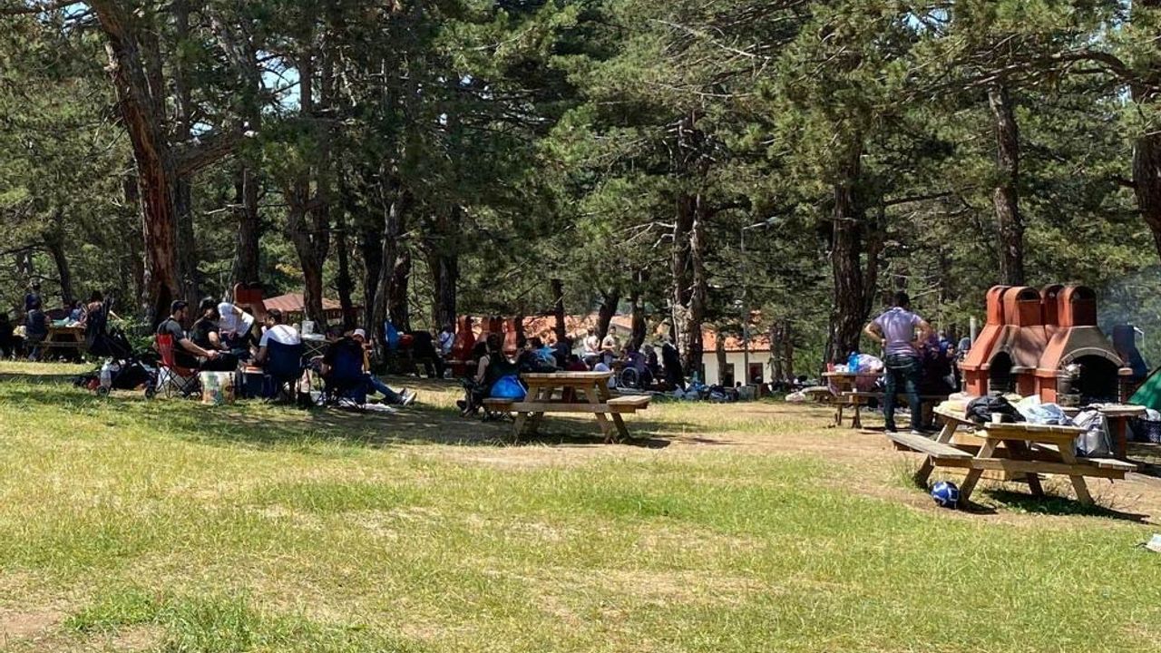 Bayram tatilinin son gününde piknik alanları doldu!