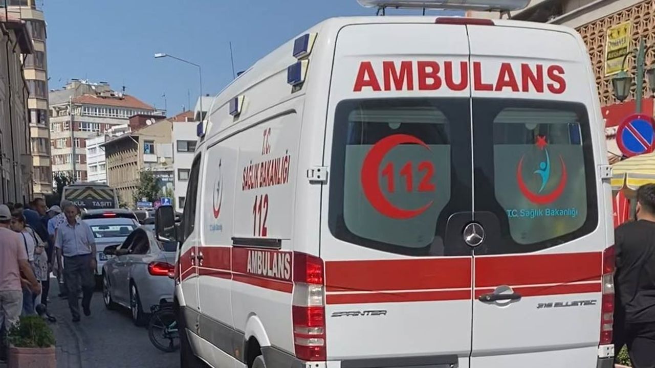 Eskişehir trafiğinde ambulans bile mahsur kalıyor!