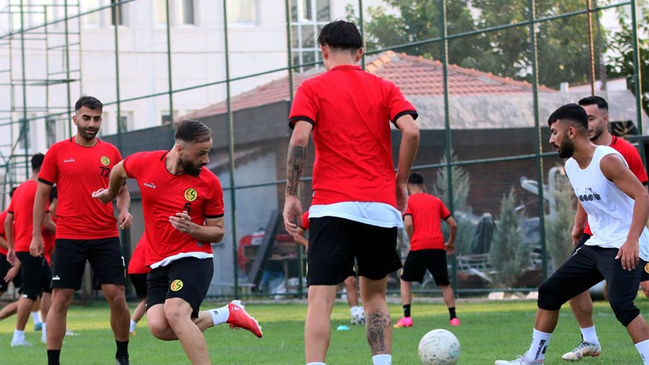 Eskişehirspor’da yeni sezon mesaisi tam gaz sürüyor!