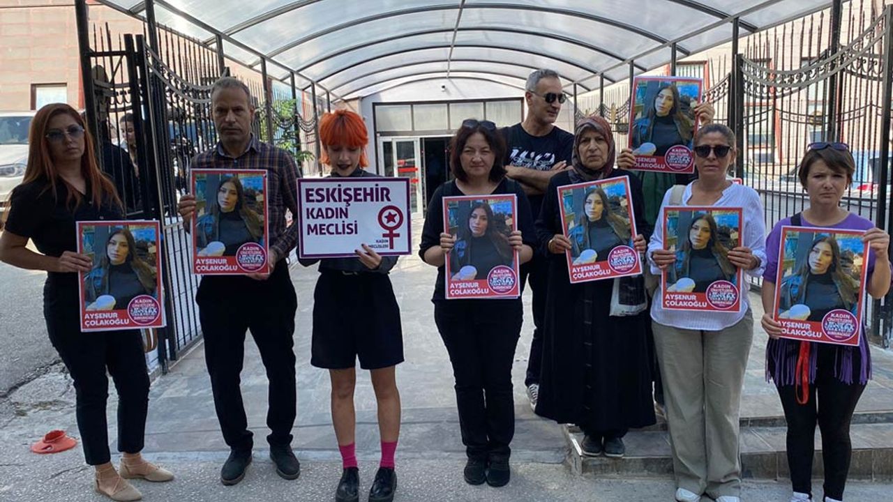 Kadın Cinayetlerini Durduracağız Platformu Eskişehir'de açıklama yaptı!