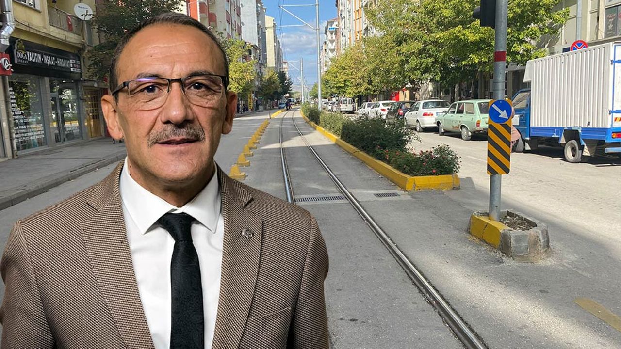 Ahmet Namık Akdoğan: "Tramvay nedeniyle 2 büyük caddeyi bitirdiler"