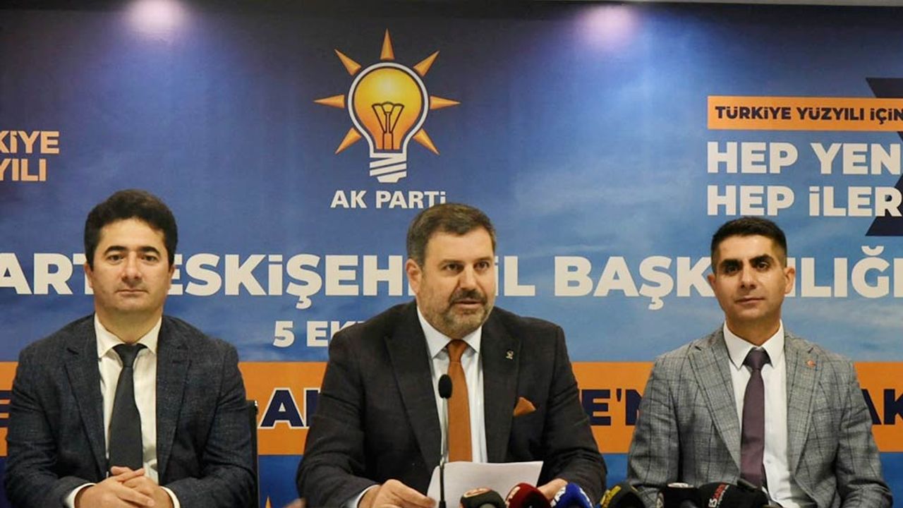 Süleyman Reyhan: “AK Parti yenilendikçe güçlenen bir dava hareketidir”