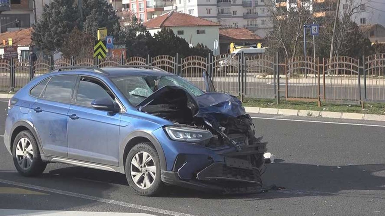 Ankara- Eskişehir yolunda feci kaza; Aynı aileden 3 kişi öldü!