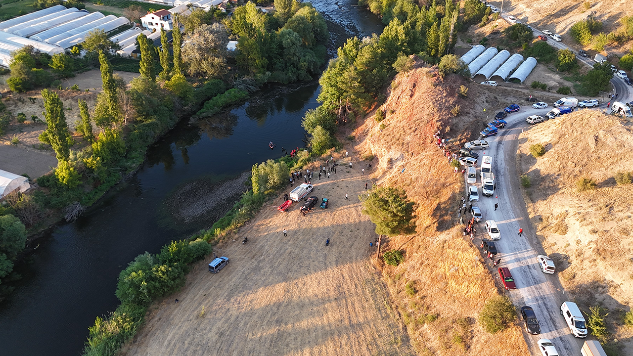 Eskişehir’de Sakarya Nehri İki Çocuğa Mezar Oldu