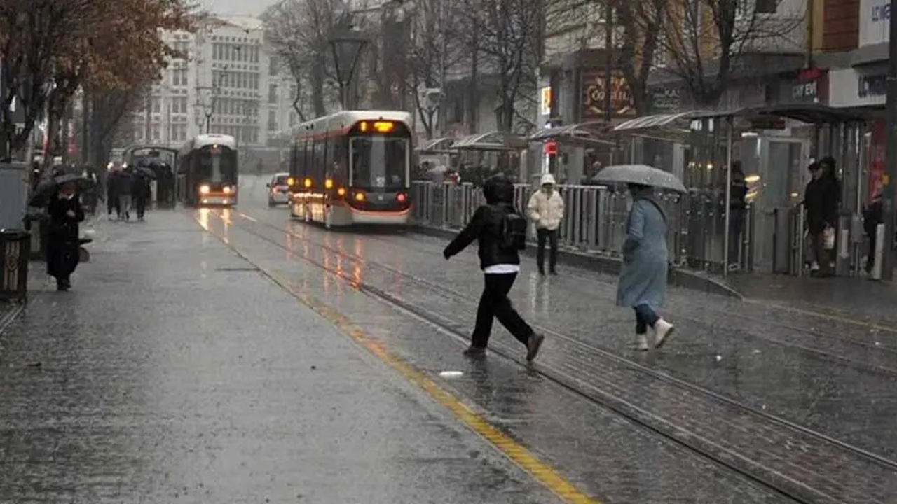 16 Eylül 2026 hava durumu: Meteoroloji’den kuvvetli sağanak uyarısı! İstanbul dahil birçok ilde yağmur var
