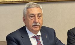 Bendevi Palandöken: "Mahalle esnafının ekmeğiyle oynuyorlar"