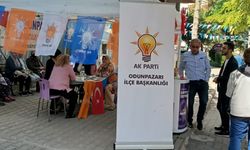 Eskişehir’de AK Parti standında gergin anlar; Tartışma çıktı!