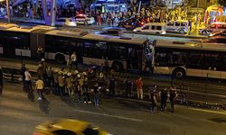 Metrobüsler birbirine girdi; 99 kişi yaralandı!
