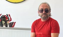 Ayhan Hüseyinoğlu: "Eskişehirsporlu futbolcular beni tanı diye haykırıyor"