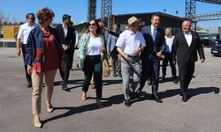 CHP'li Ahmet Akın: "Eskişehir bozkırın ortasında bir vahadır"