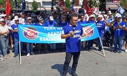 Hasan Atak: "Ülkeyi ayakta tutan orta sınıf eriyor"