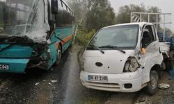 Eskişehir'de belediye otobüsü kaza yaptı!