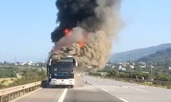 Seyir halindeki işçi servisi alev alev yandı