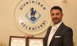 Sivrihisar Belediye Başkanı Hamid Yüzügüllü'ye anlamlı ödül