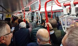 Tramvaydaki yolcular korku dolu anlar yaşadı!