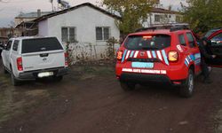 Kamyonla köye giden hırsızlar 15 evi talan etti!