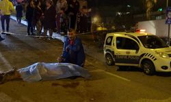 Yürek yakan anlar; Abisinin elini bırakmadı!