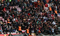 Karşıyaka, Bursaspor ve Kocaelispor'u unutmayıp Eskişehirspor'u sürekli pas geçiyorlar!